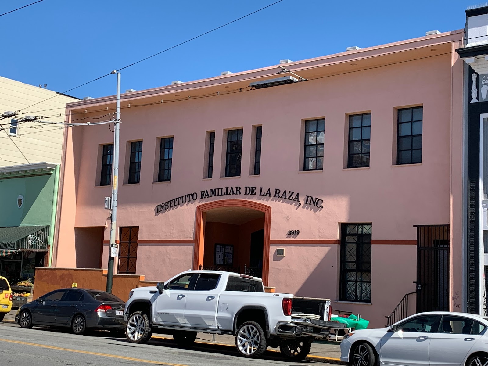 Instituto Familiar De la Raza